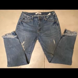 KanCan chewed tulip hemmed destroyed jeans 13/30